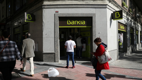 Una sucursal de Bankia en el centro de Madrid. REUTERS/Susana Vera