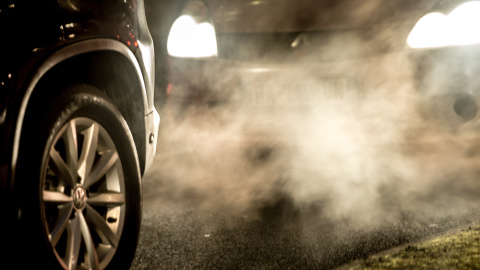 El transporte por carretera es la principal fuente de emisiones de gases contaminantes. AFP