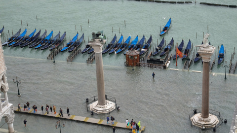 Vista desde las alturas de la plaza. REUTERS/Manuel Silvestri