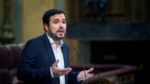 El coordinador general de IU, Alberto Garzón durante su intervención en el pleno del Congreso. EFE/Luca Piergiovanni