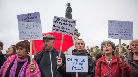 Manifestaciones en Francia para denunciar los abusos sexuales a las mujeres. EFE