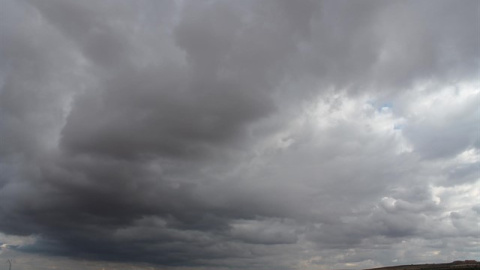 El fin de semana llegará una borrasca que dejará precipitaciones y bajadas de temperaturas. EFE/Archivo