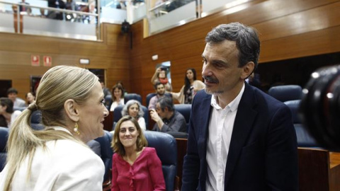 Cristina Cifuentes con José Manue López./ EP