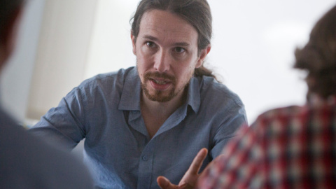 Pablo Iglesias, en la sede de Podemos en Madrid. / FOTO: DAVID SABADELL