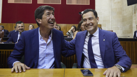 El exlíder de Ciudadanos en Andalucía Juan Marín junto al presidente de la Junta, Juanma Moreno Bonilla. Imagen de Archivo.