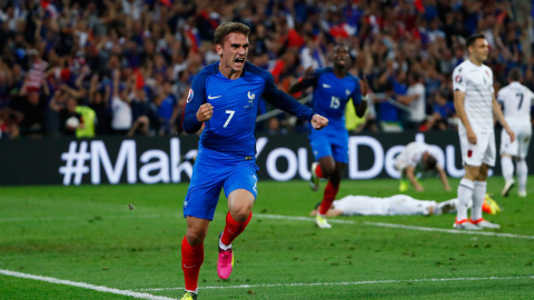 Antoine Griezmann celebra su gol ante el Albania. /REUTERS