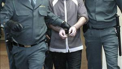 La Fiscalía pide 17 años por asesinato para el joven que empujó a un ...