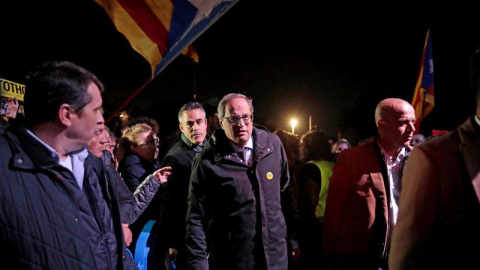 02/11/2018.- El presidente de la Generalitat, Quim Torra (c), a su llegada al acto en el que el independentismo conmemora el primer aniversario del encarcelamiento de miembros del anterior Govern hoy frente al Centro Penitenciario Lledoners