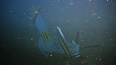 Imagen del rotor de cola del helicóptero 'Súper Puma' siniestrado en 2014, en el fondo del mar, de donde no se recuperó. Puede apreciarse que las palas se encuentran intactas.