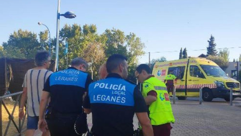 Agentes de la Policía Municipal de Leganés y del Samur en Leganés. TM