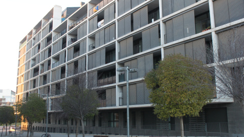 Bloc de a Sant Joan Despí on 150 famílies estan amenaçades de quedar-se sense llar després de l'aterratge d'un grup inversor.