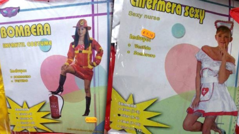 El disfraz de 'enfermera sexy', disponible para niñas a partir de 1 año. FACUA