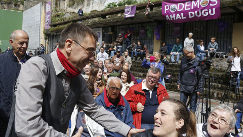 El cofundador de Podemos Juan Carlos Monedero,  en un acto electoral de la coalición Unidos Podemos en San Sebastián. EFE/Gorka Estrada