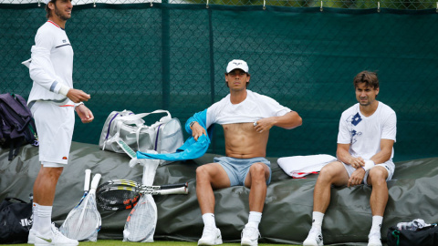 Feliciano López, Nadal y Ferrer, este domingo en Londres. Reuters / Andrew Couldridge