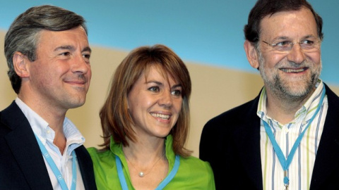 Acebes con Rajoy y Cospedal, en el congreso del PP en Valencia en el 2008. EFE