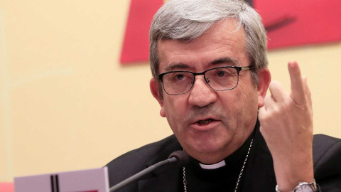 El secretario general de la Conferencia Episcopal Española, Luis Argüello, durante una rueda de prensa tras Asamblea Plenaria | EFE