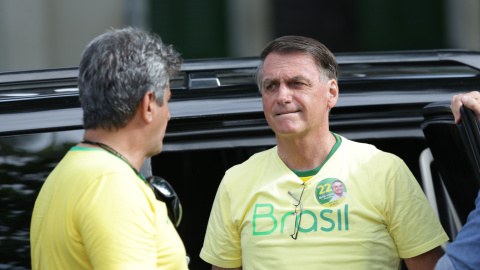 Jair Bolsonaro llega para votar en la segunda ronda de las elecciones presidenciales este domingo, en Río de Janeiro (Brasil).