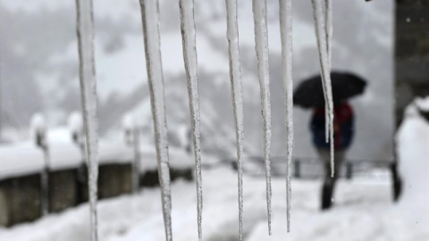 Las intensas nevadas mantienen este lunes en alerta a 32 provincias. / Europa Press