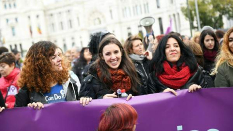 La portavoz de Unidos Podemos en el Congreso, Irene Montero, en la manifestación de Madrid contra la violencia machista. Foto: @AHORAPODEMOS / TWITTER