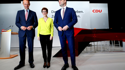 Los candidatos a suceder a Angela Merdel en el liderazgo del CDU: Friedrich Merz, Annegret Kramp-Karrenbauer (AKK) y Jens Spahn.-  REUTERS/Thilo Schmuelgen