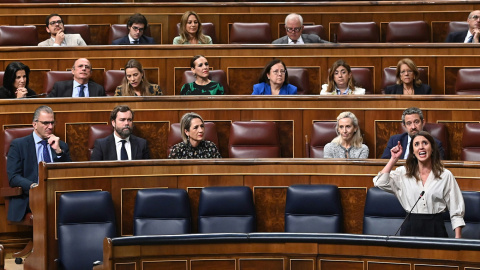 02/11/2022.- La ministra de Igualdad, Irene Montero, durante la sesión de control al Gobierno celebrada este miércoles en el Congreso. EFE/Fernando Villar