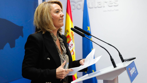 La expresidenta del PP de Asturies Teresa Mallada en la rueda de prensa donde anunciaba su dimisión, en Oviedo, a 2 de noviembre de 2022.