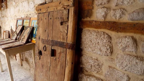 La puerta recuperada de la histórica ciudad de Malula