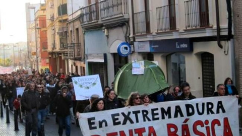 Movilización contra los recortes en Extremadura. Campamento Dignidad