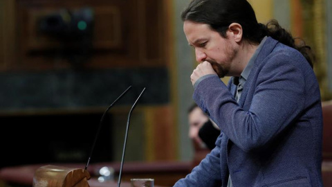 El líder de Podemos, Pablo Iglesias, llega al Congreso en una jornada en la que el presidente del Gobierno, Pedro Sánchez, comparece ante el pleno para hablar de la situación en Catalunya. EFE/Zipi