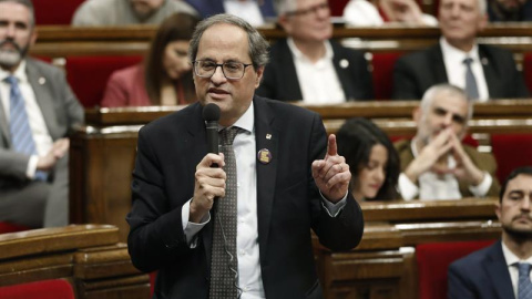 12/12/2018.- El presidente de la Generalitat, Quim Torra, durante una de sus intervenciones en la sesión de control al Govern en el Parlament tras la polémica con el Gobierno central por la seguridad en Cataluña ante las acciones de los CDR