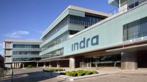 La sede de Indra en la localidad madrileña de Alcobendas. EFE