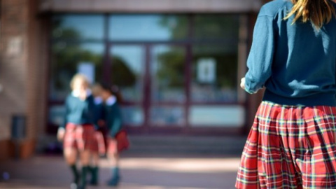 Un uniforme escolar de Armani por 600 euros desata la indignación entre los padres en una escuela pública de Tokio.