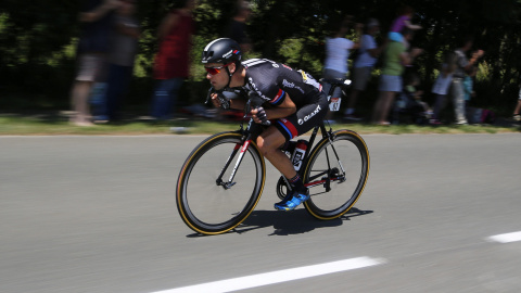 El ciclista austriaco Georg Preidler del equipo Giant Alpecin compite en la sexta etapa de la 102º edición del Tour de Francia, una carrera de 191.5km entre Abbeville y Le Havre, en Francia, hoy. EFE/Yoan Valat