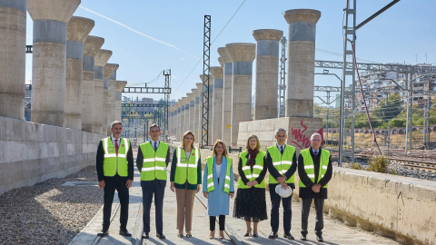 De izq. a der.,  el presidente de Crea Madrid Nuevo Norte, Álvaro Aresti, la consejera de Medio Ambiente, Vivienda y Agricultura de la Comunidad de Madrid, Paloma Martín, la ministra de Transportes, Movilidad y Agenda Urbana, Raquel Sánchez