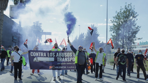 Concentración de trabajadores de Grupo Alonso, en  Valencia.