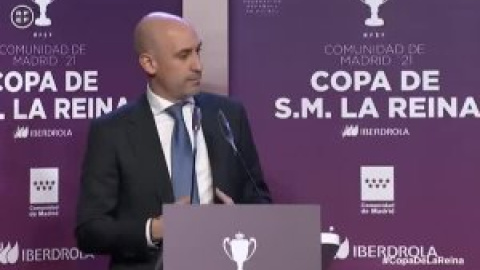 Rubiales: "Ojalá haya público en los estadios como consecuencia de que la pandemia retrocede"