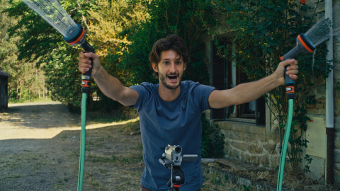 19/12/23 - Pierre Niney es el alter ego de Michel Gondry en la película.