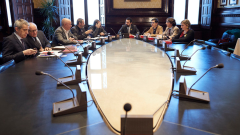 El presidente del Parlament, Roger Torrent, durante la reunión semanal de la Mesa de la cámara catalana. EFE/Alejandro García