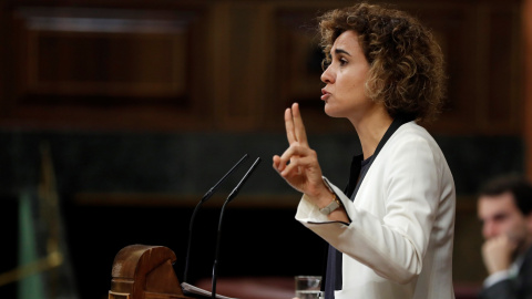 La ministra de Sanidad, Dolors Montserrat, durante su intervención en el Pleno del Congreso en el debate del proyecto de Ley de Presupuestos Generales del Estado de 2018. EFE/Chema Moya