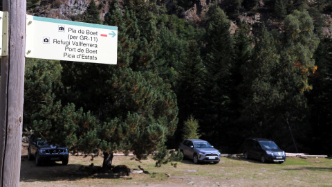 L'aparcament de la Molinassa, a la Vall Ferrera, punt d'inici de la Pica d'Estats.