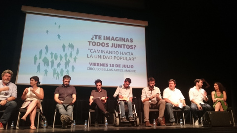 Varios de los participantes en el acto de Ahora en común celebrado en el Círculo de Bellas Artes de Madrid. / A.L.M