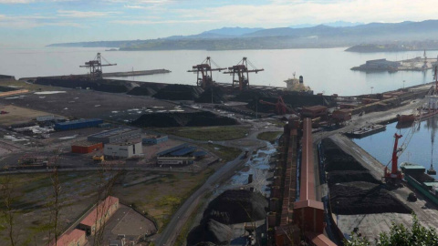 Medidores y videocámaras para controlar la contaminación de la industria y los puertos