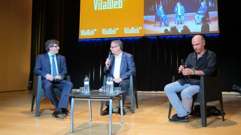 Puigdemont en el debate de Vilaweb.- EP