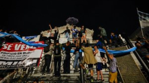 Primer cacerolazo a Milei: Argentina sale a la calle contra el 'decretazo'