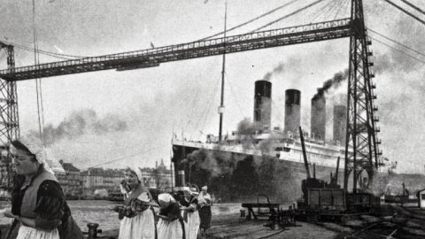 Representación ficticia de las sirgueras bajo el Puente de Portugalete.