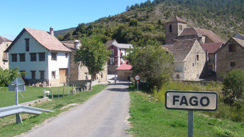 La reclamación del monte que rodea el pueblo provocó una escalada de rencillas vecinales y de enfrentamientos institucionales en los meses previos al asesinato del alcalde Miguel Grima en enero de 2007.