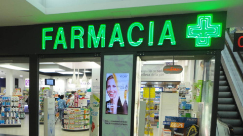 Una farmacia de un centro comercial. EFE/Archivo