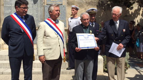 Soriano (centro), en el homenaje recibido ayer, en el Día Nacional de Francia.