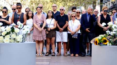 Familiars i víctimes del 17-A guarden silenci