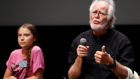 05/08/2019 - El científico Jacques Dubochet, Premio Nobel de Química, junto a Greta Thunberg durante una rueda de prensa. / REUTERS -  DENIS BALIBOUSE